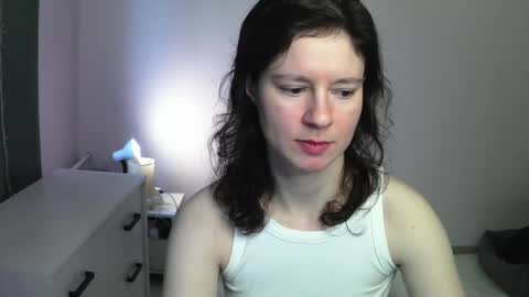 Snapshot of senxsual_tease chatting on March 25, 12:11 pm senxsual_tease online show from March 25, 12:11 pm