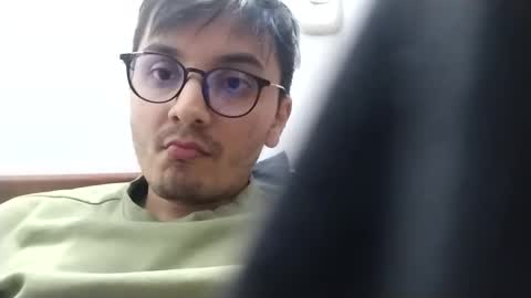 Snapshot of seralguli chatting on December 19, 6:23 pm Seb online show from December 19, 6:23 pm