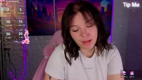 Snapshot of seraphinaa_darkwater chatting on July 20, 11:51 pm Lisa and Mona online show from July 20, 11:51 pm