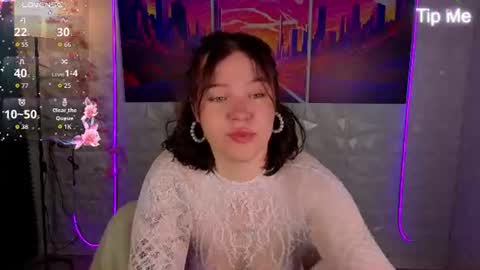 Snapshot of seraphinaa_darkwater chatting on July 26, 1:14 am Lisa and Mona online show from July 26, 1:14 am