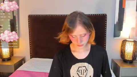 Seraphine star online show from March 11, 2:06 am