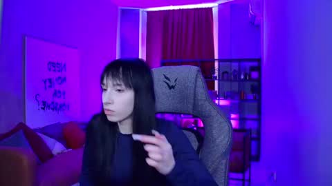 Snapshot of seraphinesparda chatting on June 19, 11:47 am Sera online show from June 19, 11:47 am