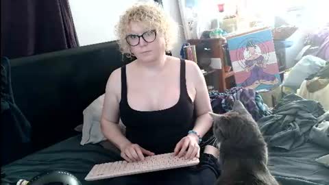 Snapshot of serendipitysonder chatting on August 7, 1:18 am Lady Acedia online show from August 7, 1:18 am