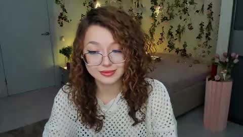 Ophelia online show from February 10, 4:11 pm