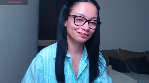 SereneSophi online show from March 22, 3:43 am