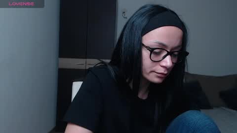 SereneSophi online show from April 6, 4:46 am