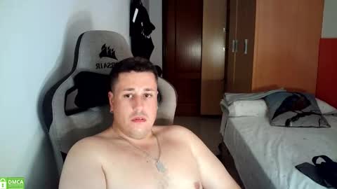 Snapshot of sergio95n chatting on September 18, 2:30 pm Pollos online show from September 18, 2:30 pm