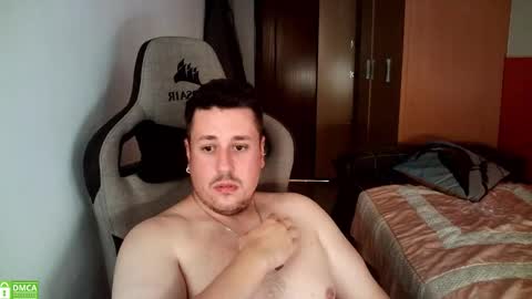 Snapshot of sergio95n chatting on November 4, 3:44 pm Pollos online show from November 4, 3:44 pm