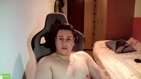 Snapshot of sergio95n chatting on November 6, 5:25 pm Pollos online show from November 6, 5:25 pm