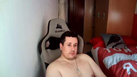 Snapshot of sergio95n chatting on February 23, 4:04 pm Pollos online show from February 23, 4:04 pm