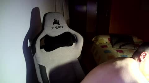 Snapshot of sergio95n chatting on March 8, 2:04 am Pollos online show from March 8, 2:04 am