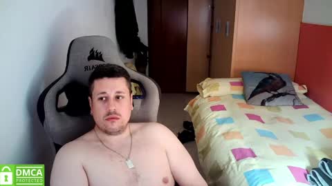 Snapshot of sergio95n chatting on May 1, 12:43 pm Pollos online show from May 1, 12:43 pm