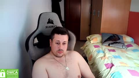 Snapshot of sergio95n chatting on May 2, 1:38 pm Pollos online show from May 2, 1:38 pm