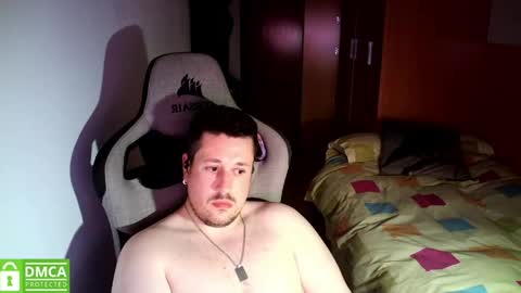 Snapshot of sergio95n chatting on May 8, 11:43 pm Pollos online show from May 8, 11:43 pm