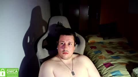 Snapshot of sergio95n chatting on May 16, 9:13 pm Pollos online show from May 16, 9:13 pm