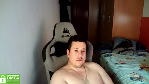 Snapshot of sergio95n chatting on May 17, 5:31 pm Pollos online show from May 17, 5:31 pm