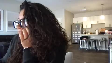 servexely online show from February 2, 5:44 pm