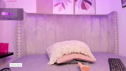 Danna  online show from February 15, 7:51 am