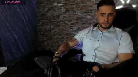 seth_0wner online show from February 26, 2:10 am