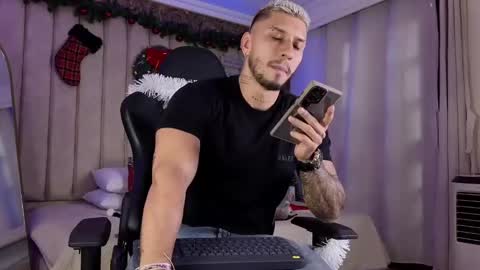 HEY IM SETH online show from December 30, 6:49 pm