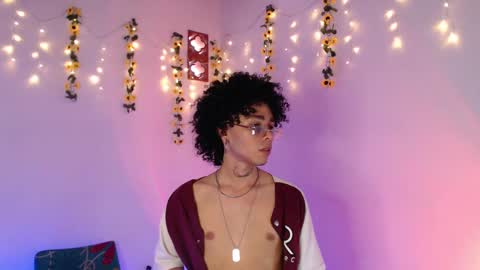 Snapshot of seven7xis chatting on March 8, 12:09 pm Alexis online show from March 8, 12:09 pm