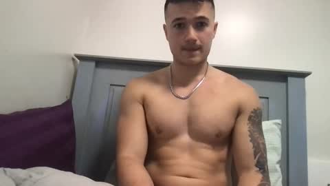 Snapshot of seveninchsteve_ chatting on March 4, 9:43 pm seveninchsteve_ online show from March 4, 9:43 pm