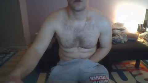 Snapshot of sewek101 chatting on February 24, 10:25 pm Sewerin online show from February 24, 10:25 pm