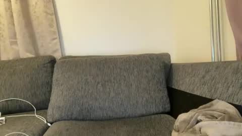 Snapshot of sex6mmm chatting on February 12, 9:54 pm sex6mmm online show from February 12, 9:54 pm