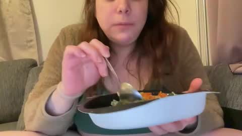 Snapshot of sex6mmm chatting on February 27, 11:37 pm sex6mmm online show from February 27, 11:37 pm