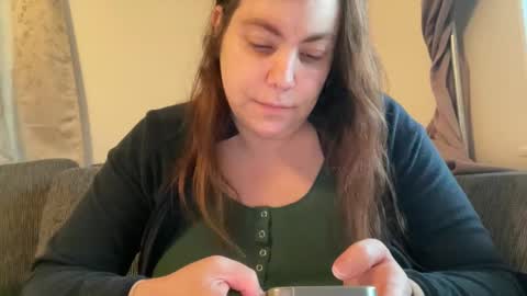 Snapshot of sex6mmm chatting on February 28, 3:37 pm sex6mmm online show from February 28, 3:37 pm