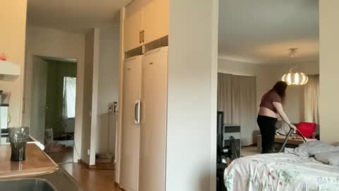 Snapshot of sex6mmm chatting on September 19, 1:56 pm sex6mmm online show from September 19, 1:56 pm