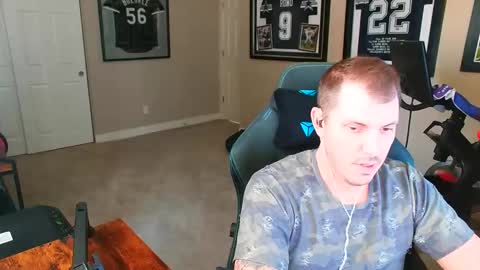 sex_l0v3r online show from February 19, 8:20 pm