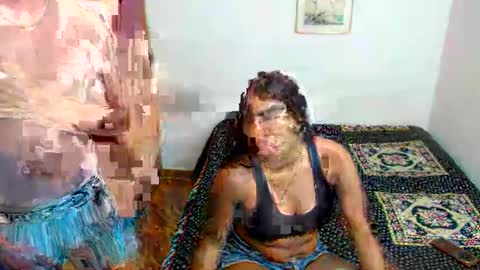 KIKI AND HER BOYFRIEND  online show from May 24, 9:31 pm
