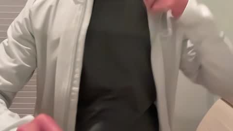 Snapshot of sexdreamsyes chatting on December 16, 2:15 am Call me Jack online show from December 16, 2:15 am