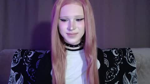 Snapshot of sexpired_princess chatting on March 15, 5:02 am Nextdoor Princess online show from March 15, 5:02 am