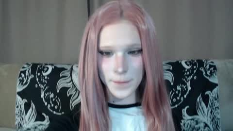 Snapshot of sexpired_princess chatting on April 8, 10:04 am Nextdoor Princess online show from April 8, 10:04 am