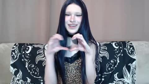 Snapshot of sexpired_princess chatting on May 17, 5:16 am Nextdoor Princess online show from May 17, 5:16 am