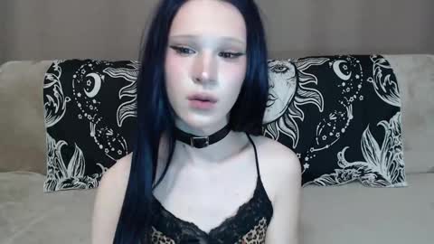 Snapshot of sexpired_princess chatting on June 8, 12:03 am Nextdoor Princess online show from June 8, 12:03 am