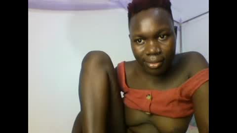 Snapshot of sexqueen02 chatting on January 5, 5:30 pm sexqueen02 online show from January 5, 5:30 pm