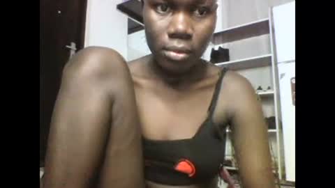 Snapshot of sexqueen02 chatting on February 23, 2:07 am sexqueen02 online show from February 23, 2:07 am