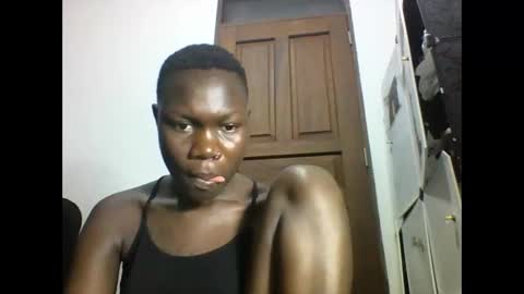 Snapshot of sexqueen02 chatting on October 26, 5:52 pm sexqueen02 online show from October 26, 5:52 pm