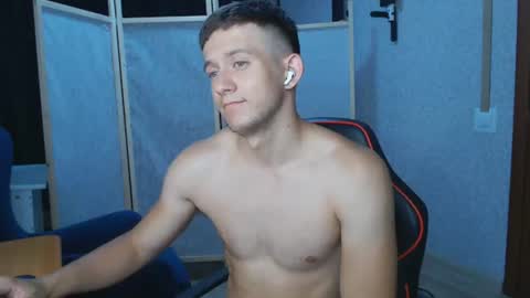Snapshot of sexstivelove chatting on June 10, 7:35 pm sexstivelove online show from June 10, 7:35 pm