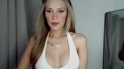 Snapshot of sexual_desire22 chatting on August 1, 8:57 am Britney Allen online show from August 1, 8:57 am