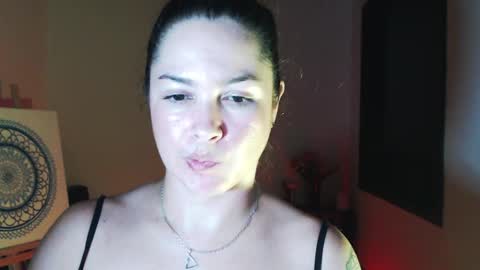 Snapshot of sexwwoman chatting on February 26, 12:05 am CHIARA online show from February 26, 12:05 am