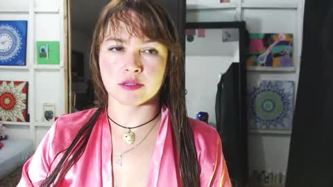 Snapshot of sexwwoman chatting on October 23, 9:35 pm CHIARA online show from October 23, 9:35 pm