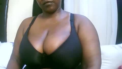 sexxi_ebony online show from March 18, 1:03 pm