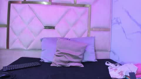Sexxtaty online show from May 25, 12:55 pm