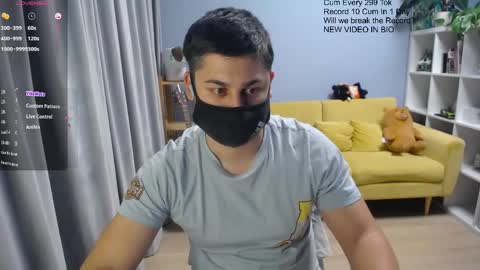 Snapshot of sexxxdickbig chatting on May 2, 7:52 pm Tommy online show from May 2, 7:52 pm
