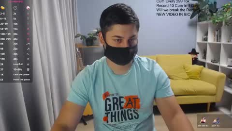 Snapshot of sexxxdickbig chatting on May 17, 8:01 am Tommy online show from May 17, 8:01 am