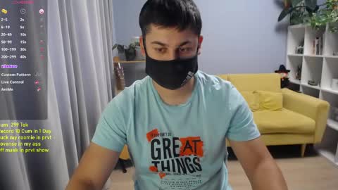 Snapshot of sexxxdickbig chatting on May 20, 8:20 am Tommy online show from May 20, 8:20 am